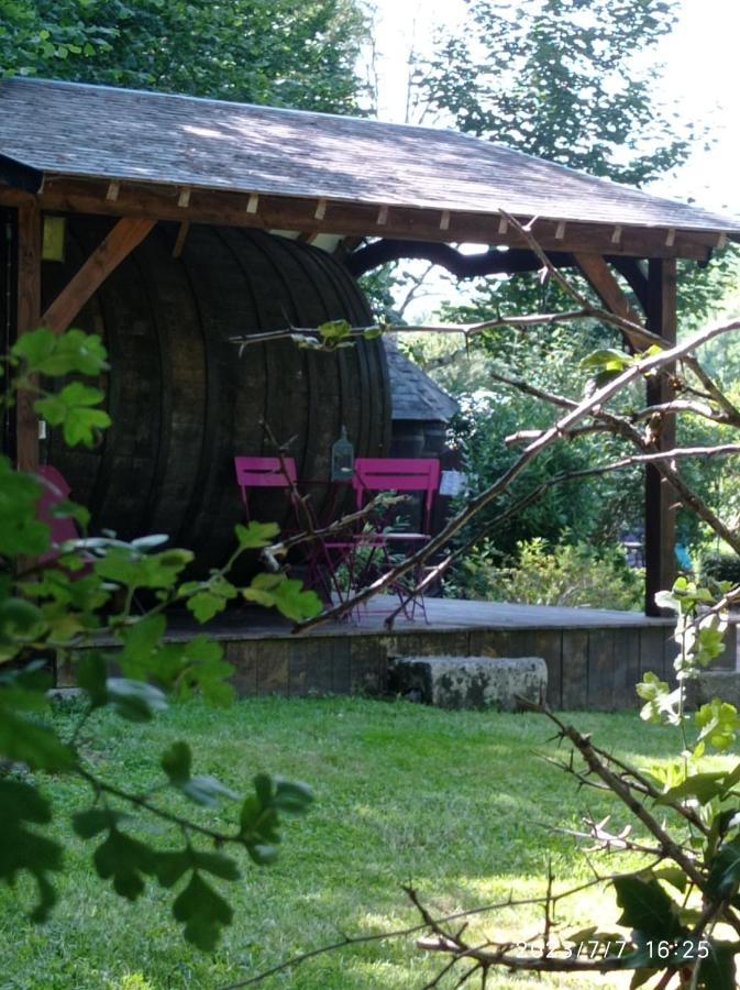 Les Tonneaux De Lisores Exterior foto